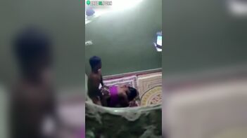 Indian Bhabhi Caught on Video Fucking Lover from Behind