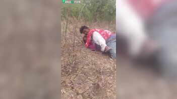 Outdoor Video Captured of Fully Clothed Man Having Missionary Sex with Indian Girl
