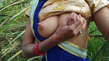 XXX Hindi Big Boobs Show in Forest: Enjoy Outdoor Desi Sex in Village