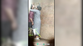 Sensational: Desi Aunty Caught on Voyeur XXX Camera Having Outdoor Sex with Neighbor!