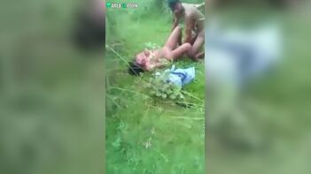 Couple Caught Having Outdoor Sex by Random Indian