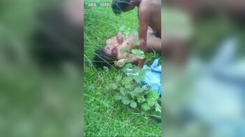 Couple Caught Having Outdoor Sex by Random Indian