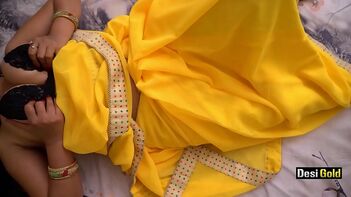 Indian Woman in Yellow Dresses Up to Show Twins and Make It Happen