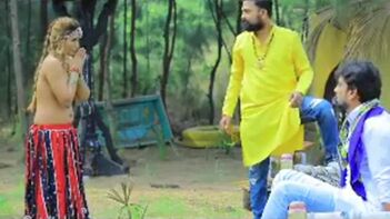 Indian XXX Porn: Desi Housemaid Enjoys Threesome with House Owner and Friend