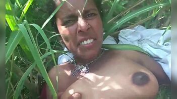 Sensational Video: Dehati Bhabhi's Secret Jungle Sex with Lover Leaked Online