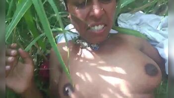 Sensational Video: Dehati Bhabhi's Secret Jungle Sex with Lover Leaked Online