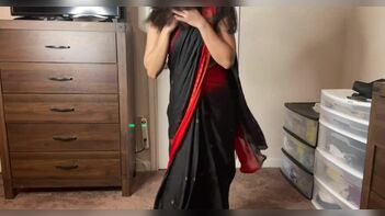 Hot Desi Bhabhi: Indian Porn Star Getting Horny for Anal Sex and Nude Dance in Saree