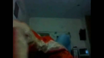 Watch Tamil Housewife's Adorable Home Video With Neighbor