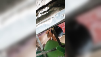 Incredible Video: Secretly Captured Footage of Beautiful Neighbor Bhabi Bathing