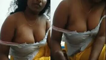 Tamil Girl Gives Sensual Handjob: Experience the Dusky Delight!