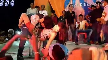 Watch the Mesmerizing Bhojpuri Arkestra Dance Performance