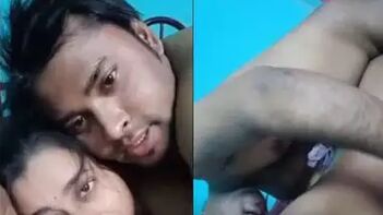 Beautiful Desi Girl Creates Her Own Sexy Video: Here's How She Did It!