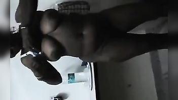 Indian MILF's Xxx Striptease: Watch Her Sexy Performance in Latest Sex Clip