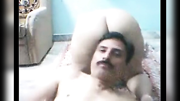 Sensual BBW Aunty Home Sex Video: Watch Her Give a Mind-Blowing Blowjob