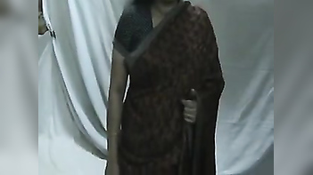 Experience the Magic of Marwari Wife in Saree Movies