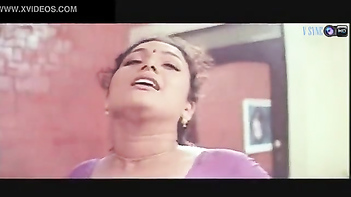 Mallu Maria's Bedtime Routine: 3 Tips for a Better Night's Sleep