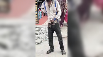 Indian Mad Man Gives Unforgettable Road Trip Experience