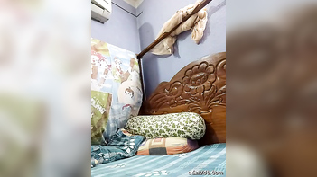 Sensational Leaked Video of Hot Desi Couple's Intimate Moment Caught on Camera