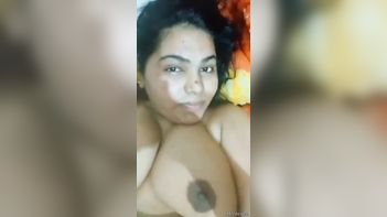 Watch Bhabhi Show Off Her Big Boobs in Hot Desi Video