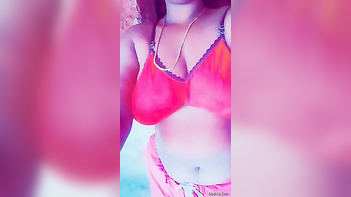 Desi Model Captures Intimate Moment With Her Xxx Twins and Pink Bra, Films Her Slit