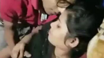 Leaked Desi College Girl's Masti With Groups of Friends Captured on MMS