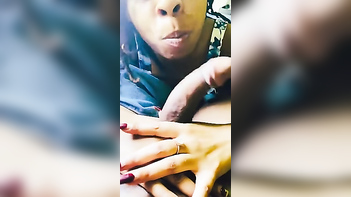 Ebony Thot Seduces with Passionate Dick Sucking and Finishes with a Cumshot