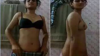 Desi Teen Bares All to Show Off Her X-Rated Talents in the Bathroom