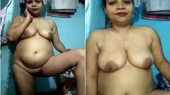 Sizzling Desi Whore Flaunts Her Irresistible Xxx Naked Tits