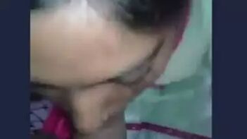 Sensational Desi Bhabi Enjoys Sucking Cock in New Video
