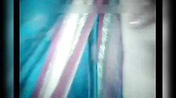 Saree Lifted Up To Reveal Bhabhi's Curvaceous Booty!