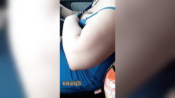Indian Sex Diva Gives Naughty BF Permission to Touch Her Breasts During Ride