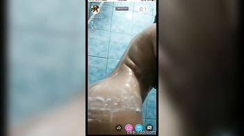 Tango to the Beat with Neha Kaur: An Unforgettable Premium Bath Show Experience