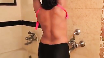 Desi Tamil Aunty Flaunts Her Huge Boobs in Bathroom - Sexy Video