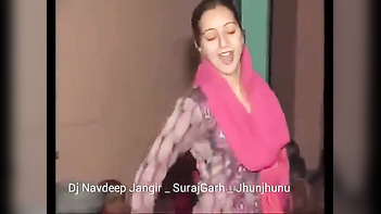 Watch Haryanvi Bhabhi's Mesmerizing Dance Movies on Video2porn2!