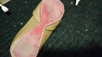 Punjabi Juttis: Bring Back Traditional Desi Style with These Comfortable Flats!