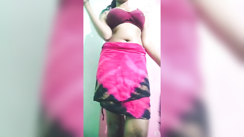Solo Desi Indian Girl Annu's Nude Dance Performance Showstopper