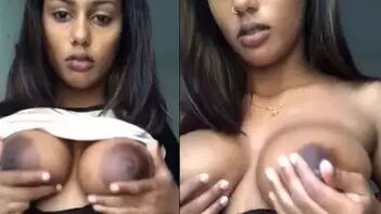 Sensational Tamil Beauty Flaunting Her Busty Assets