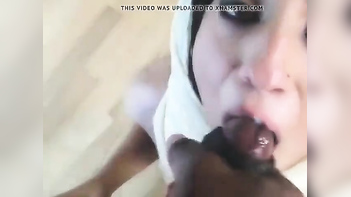 Tamil Bhabhi Enjoys Swallowing Cum and Eating Sperm from Mouth