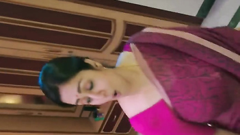 Jothika Returns as Sexy, Sultry, and Cute Queen!