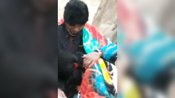 Sensational Video of Hot Desi Girl Caught Sucking BF's Cock in Park