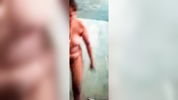 Tamil Wife Enjoys Full Nude Bathing for Ultimate Relaxation