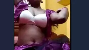 Desi Girl Showcasing Her Beauty Through an Imo Video Call