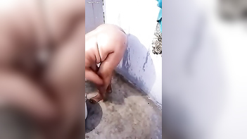 44-Year-Old Desi BBW Mom Flaunts Her Curves In Shower Selfie