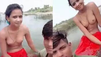 Enjoy Selfie Bathing Outdoors: Dehati Lovers Rejoice!