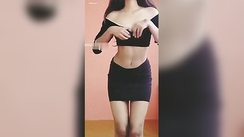 Desi Sex Stripper Slows Down and Flaunts Xxx Charms with Striptease Performance