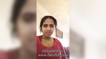 Desi Bhabi Flaunts Her Cute Boobs Nipple in an Eye-Catching Display