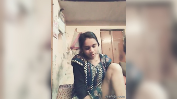 Beautiful Indian College Girl Flaunting Her Assets - Boobs and Pussy