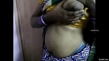 Desi MILF Gets Paid for X-Rated Striptease Performance on Camera