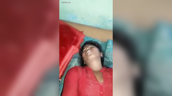 Desi Girlfriend's Hard Fucking: A Unique and Intense Experience