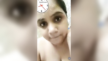 Delhi Bhabi with Big Boobs Enjoys a Relaxing Bath